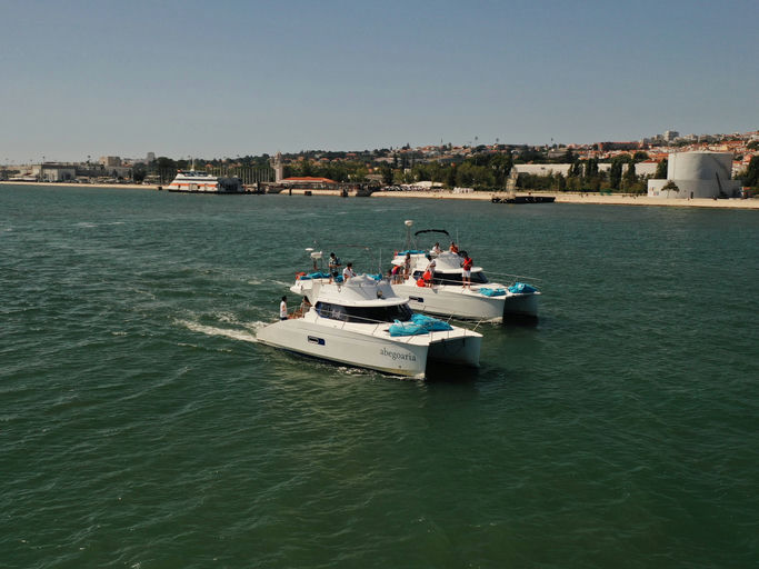 Double Catamaran - up to 28 guests — photo 2 of 5