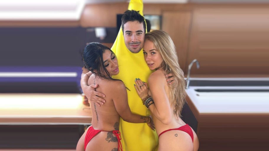 Hire a Private Female Stripper in Lisbon thumbnail 4