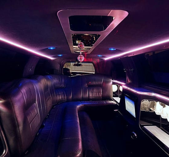 Lisbon Lincoln Limousine Hire thumbnail 5