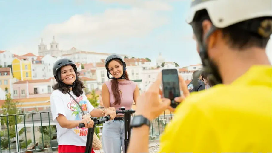 Lisbon Segway Tour thumbnail 2