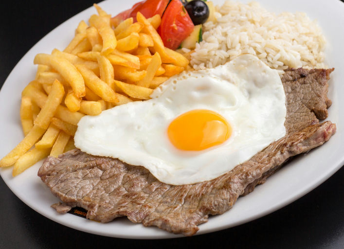 Traditional Portuguese Dinner in Lisbon