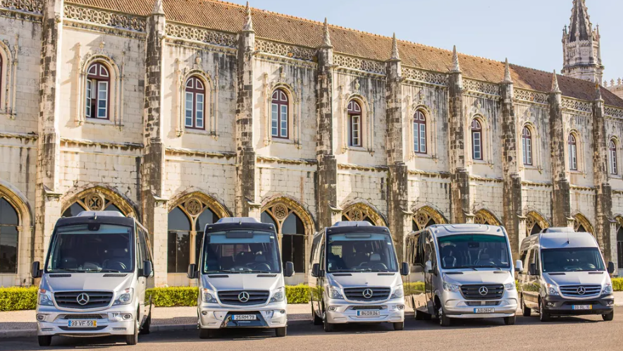 Private Lisbon Airport Transfer - photo 1