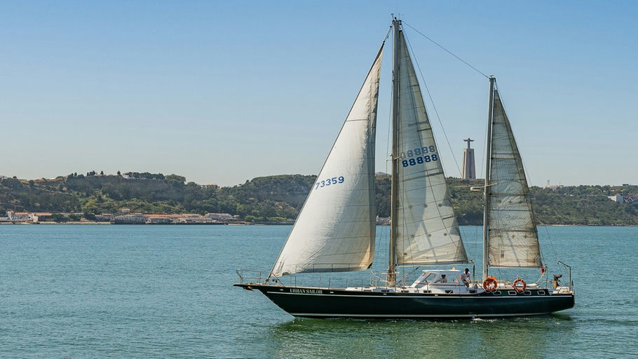 Mikado Sailboat - up to 15 guests — photo 3 of 6