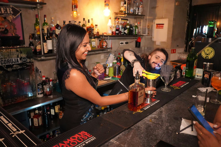 Lisbon Cocktail Making Class thumbnail 4