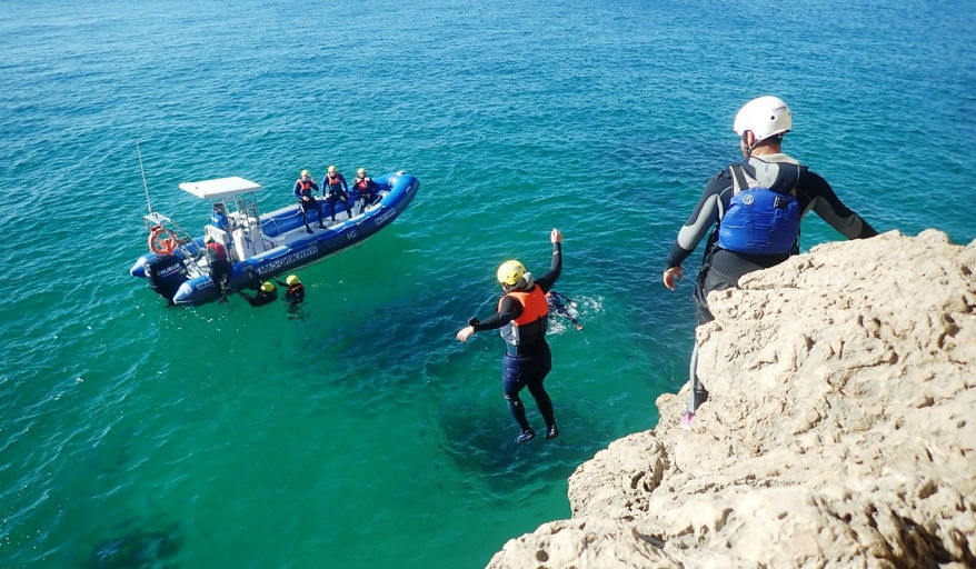 Lisbon Coasteering Adventure – Extreme Cliff-Jumping (Arrábida Coast) thumbnail 2