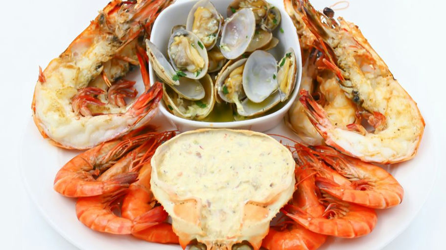 Lisbon Riverfront Seafood Meal thumbnail 4