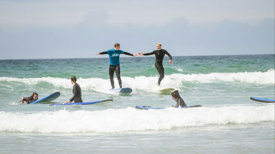 Surfing & Bodyboard Lesson in Lisbon thumbnail 3