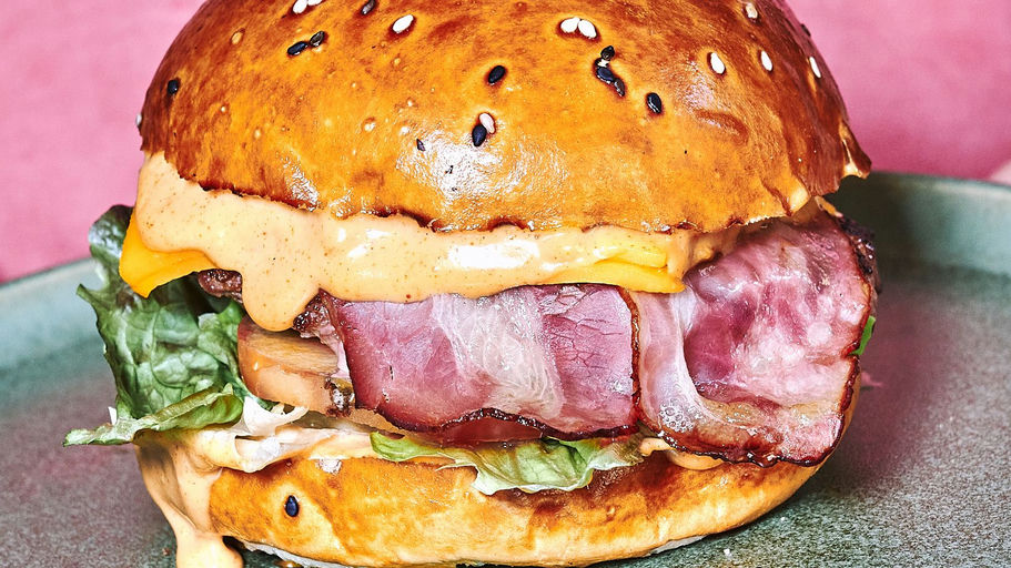 Lisbon Burger Lunch & Rooftop Pool Day Pass thumbnail 3