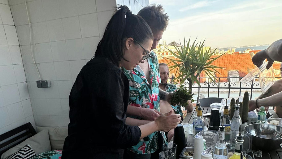 Cocktail Class at your Accommodation in Lisbon thumbnail 2