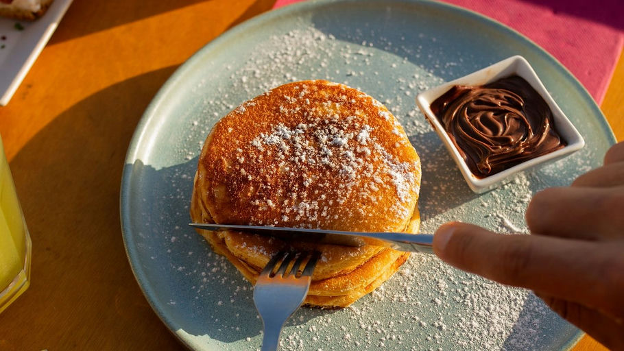 Rooftop Brunch Lisbon – Bottomless Mimosas & Beer thumbnail 3