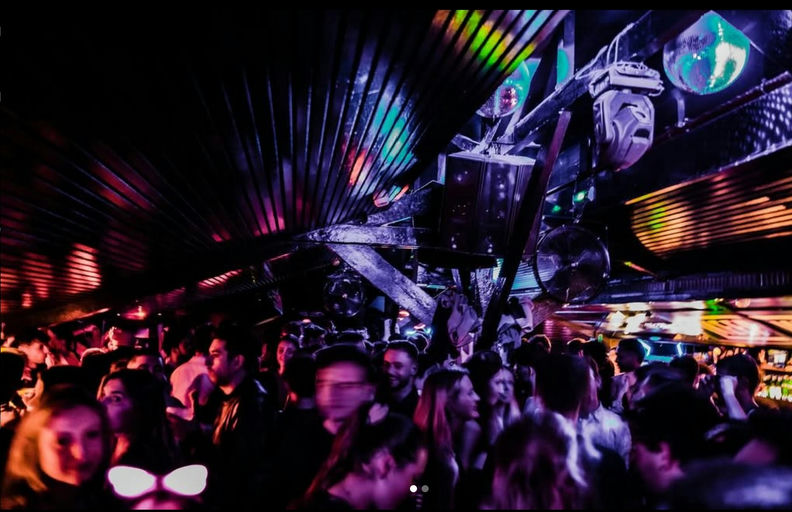 VIP Table Reservation - Lisboa Rio Nightclub thumbnail 4