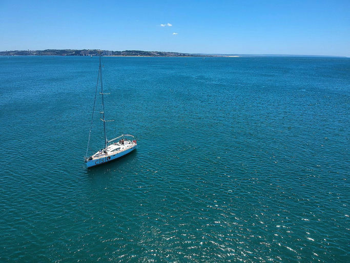 Cariño Sailboat - up to 12 guests — photo 5 of 5