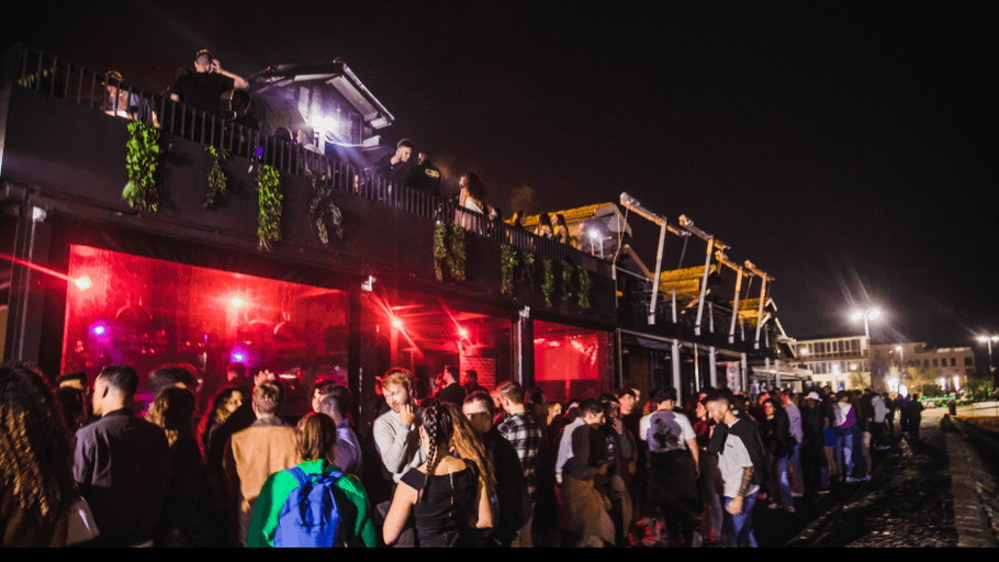 VIP Table Reservation - Lisboa Rio Nightclub thumbnail 3