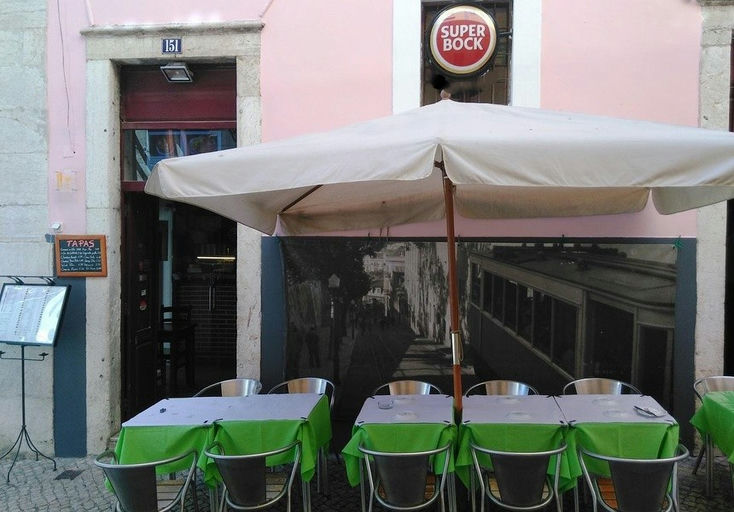 Traditional Portuguese Dinner in Lisbon thumbnail 3