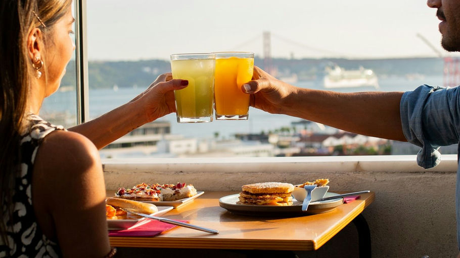 Rooftop Brunch Lisbon – Bottomless Mimosas & Beer - photo 1