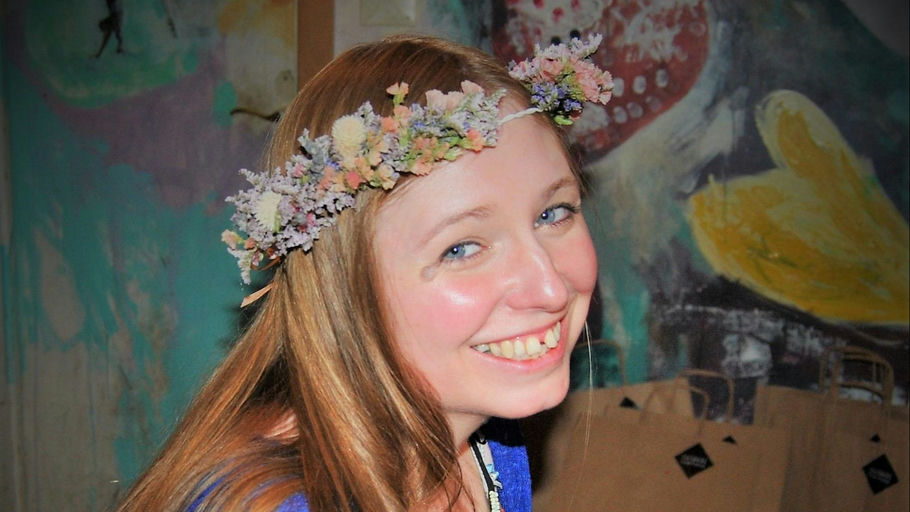 Flower Crown Workshop in Lisbon thumbnail 4