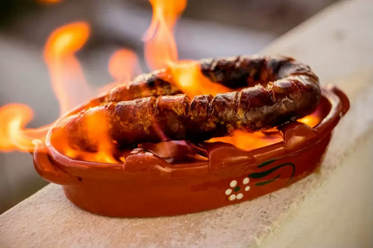 Lisbon "Naco na Pedra" Dinner with All-You-Can-Drink thumbnail 2