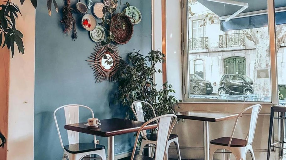 Afternoon Tea in Lisbon thumbnail 2