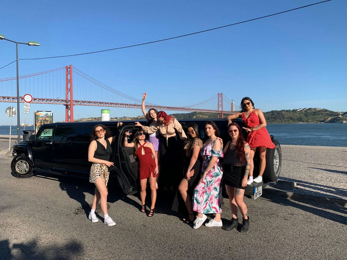 Lisbon Hummer Limousine Hire thumbnail 3