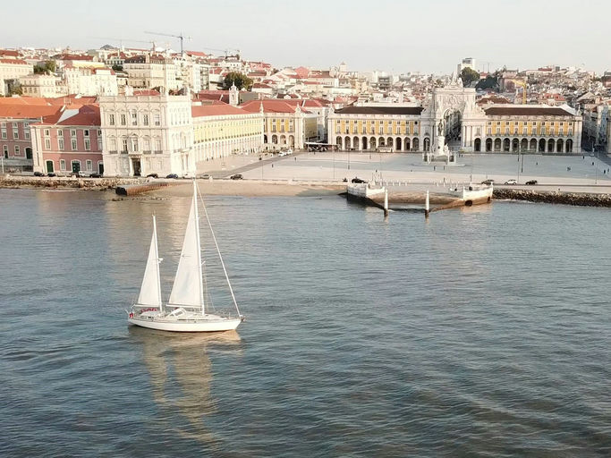 Kari V Sailboat - up to 14 guests — photo 5 of 6