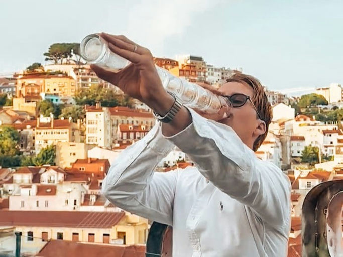 Lisbon Private Rooftop Bar Crawl thumbnail 4