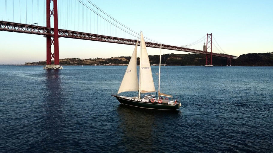 Mikado Sailboat - up to 15 guests — photo 5 of 6