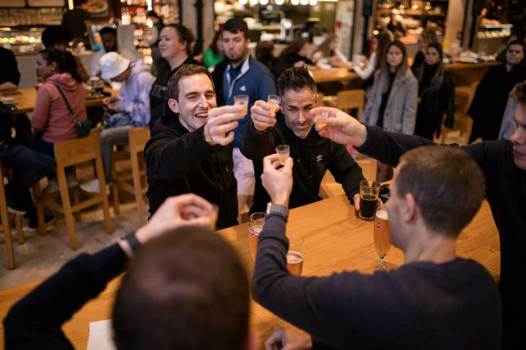 Private Group Photoshoot Lisbon thumbnail 6